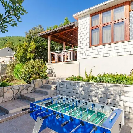 Ferienhaus House Petra *